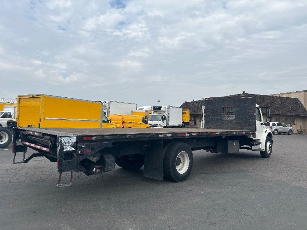 Flatbed Truck-Light and Medium Duty Trucks-Freightliner-2017-M2-Fontana-CA-154,203\n\t\tmiles-$ 43,000 - Image 13