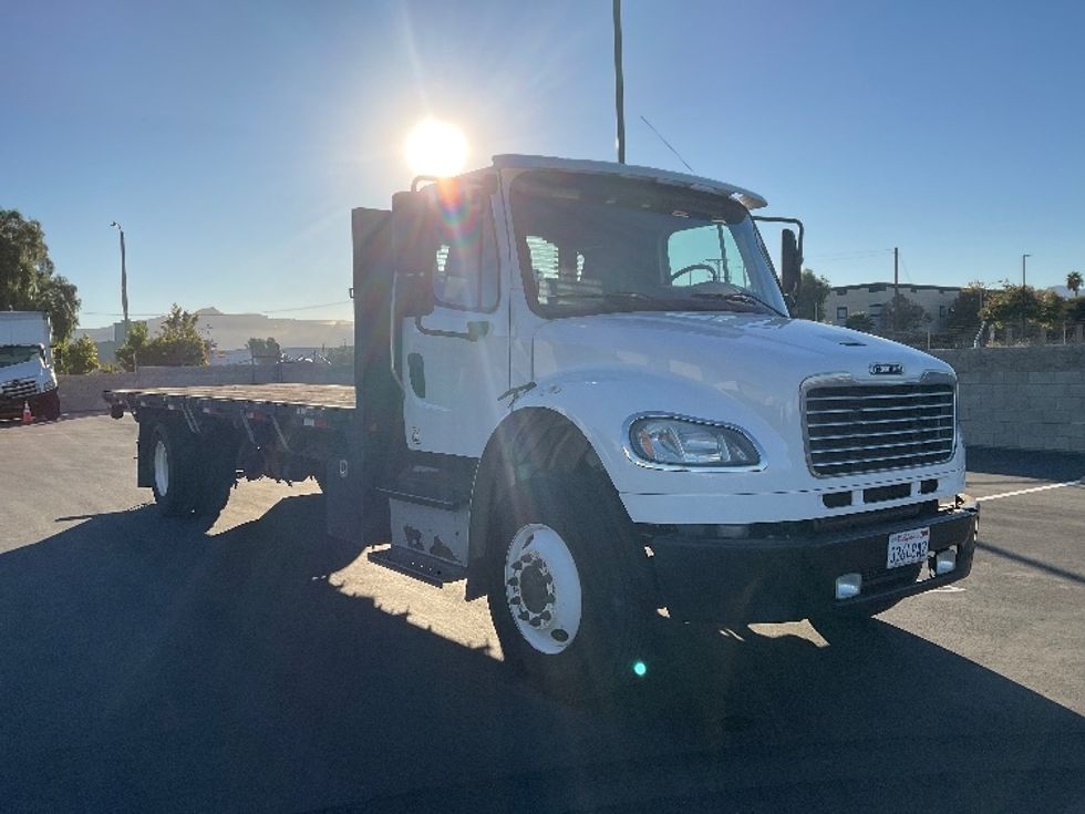 Flatbed Truck-Light and Medium Duty Trucks-Freightliner-2017-M2-Fontana-CA-178,254\n\t\tmiles-$ 38,000 - Image 1