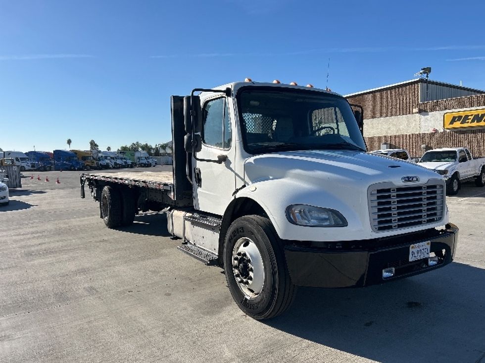 Flatbed Truck-Light and Medium Duty Trucks-Freightliner-2017-M2-Fontana-CA-219,551\n\t\tmiles-$ 42,500 - Image 1