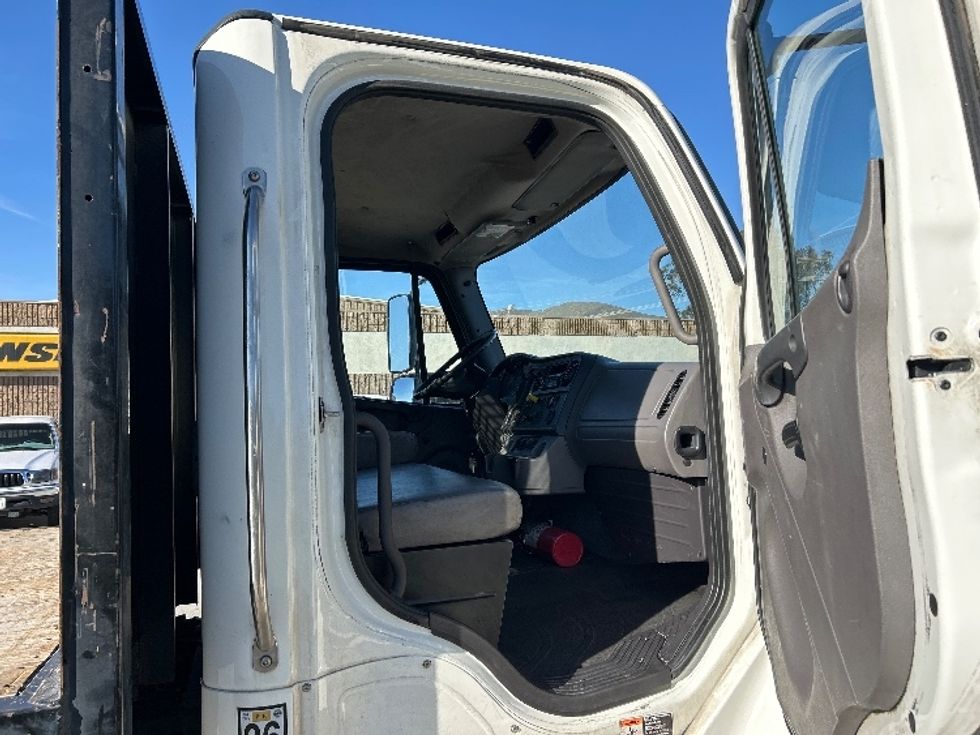 Flatbed Truck-Light and Medium Duty Trucks-Freightliner-2017-M2-Fontana-CA-219,551\n\t\tmiles-$ 42,500 - Image 14