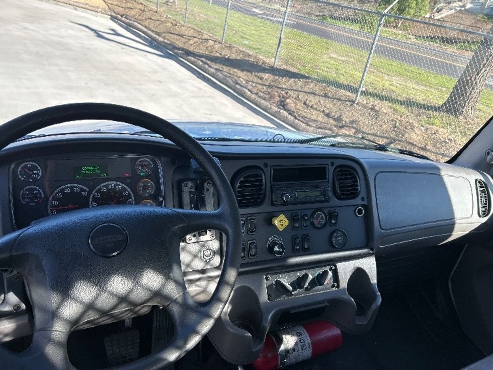 Flatbed Truck-Light and Medium Duty Trucks-Freightliner-2017-M2-Fontana-CA-219,551\n\t\tmiles-$ 42,500 - Image 16