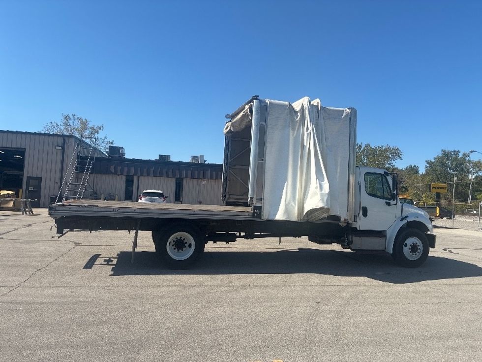 Flatbed Truck-Light and Medium Duty Trucks-Freightliner-2017-M2-Fort Wayne-IN-92,618\n\t\tmiles-$ 47,500 - Image 12