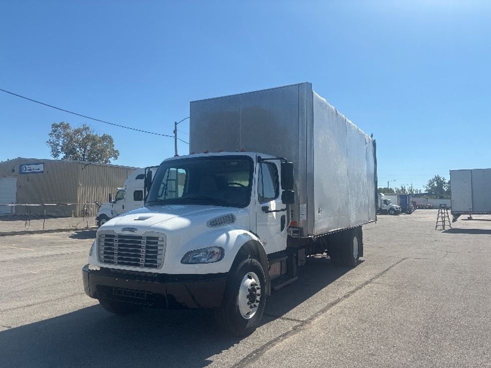 Flatbed Truck-Light and Medium Duty Trucks-Freightliner-2017-M2-Fort Wayne-IN-92,618\n\t\tmiles-$ 47,500 - Image 3