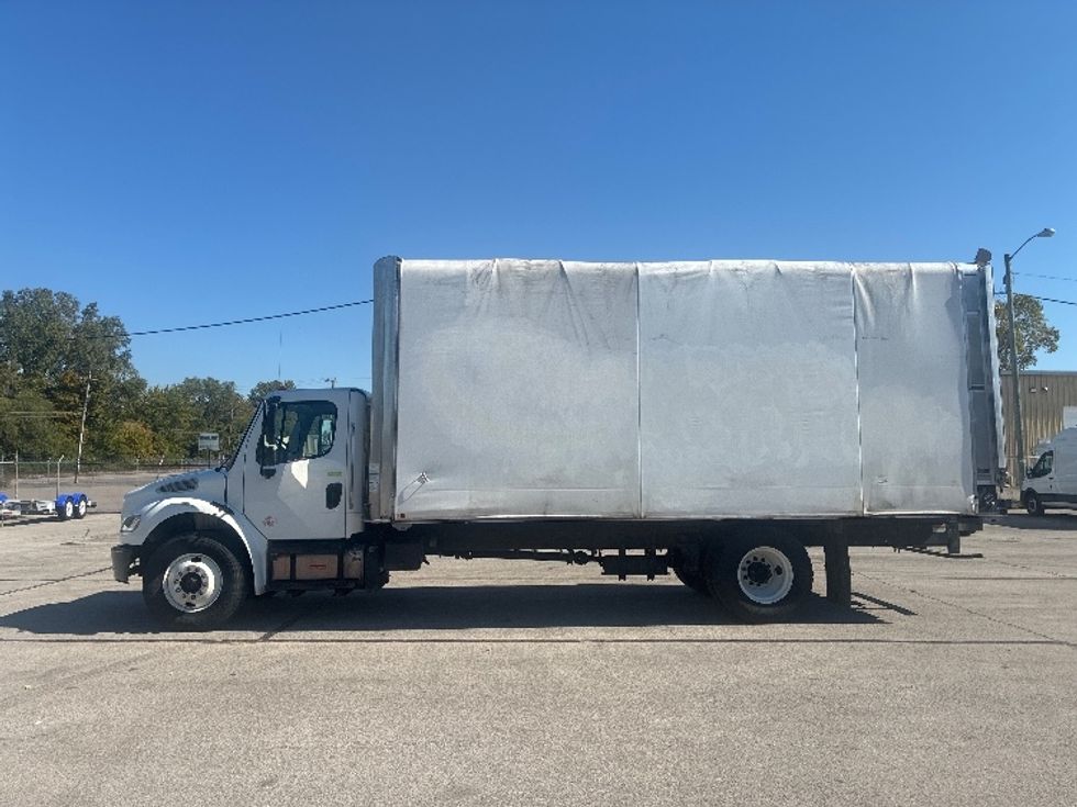 Flatbed Truck-Light and Medium Duty Trucks-Freightliner-2017-M2-Fort Wayne-IN-92,618\n\t\tmiles-$ 47,500 - Image 4