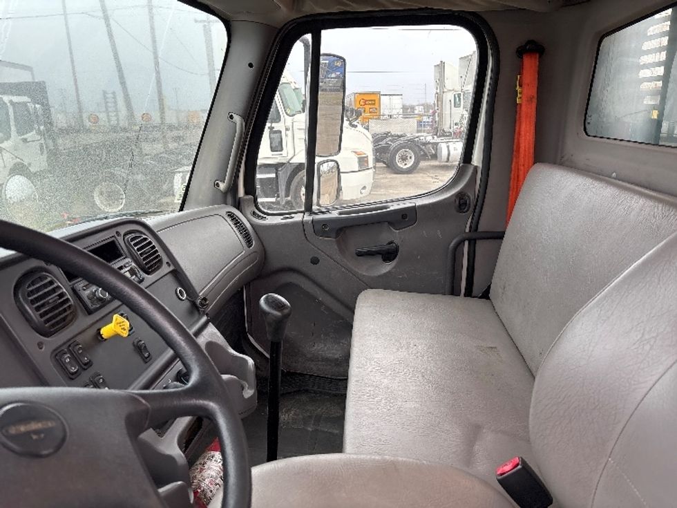 Flatbed Truck-Light and Medium Duty Trucks-Freightliner-2017-M2-Fresno-CA-212,076\n\t\tmiles-$ 28,750 - Image 14