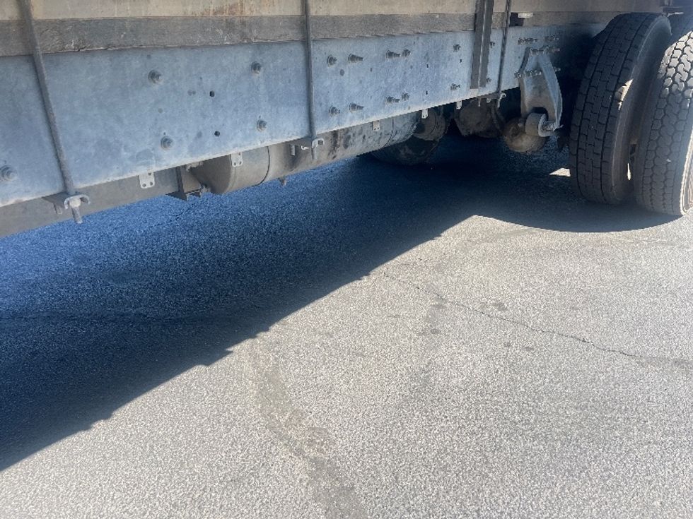 Flatbed Truck-Light and Medium Duty Trucks-Freightliner-2017-M2-Fresno-CA-261,893\n\t\tmiles-$ 52,250 - Image 5