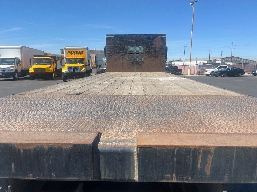 Flatbed Truck-Light and Medium Duty Trucks-Freightliner-2017-M2-Fresno-CA-261,893\n\t\tmiles-$ 52,250 - Image 8