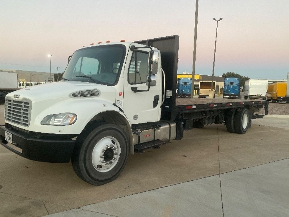 2017 Freightliner M2 Flatbed Truck