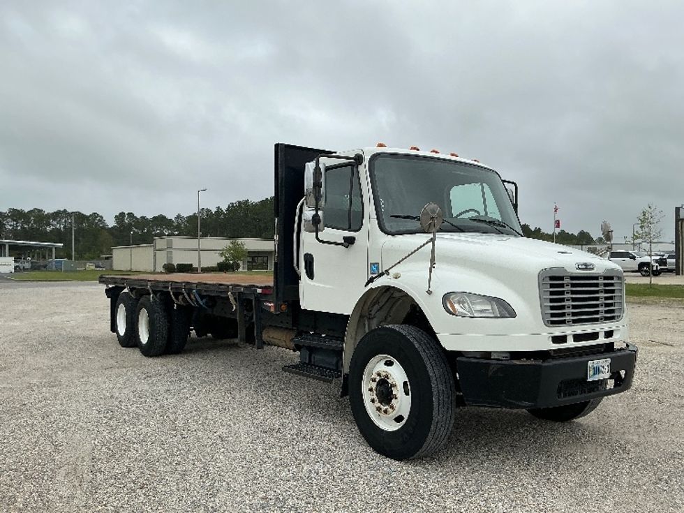 Flatbed Truck-Light and Medium Duty Trucks-Freightliner-2017-M2-Gulfport-MS-260,935\n\t\tmiles-$ 60,750 - Image 1