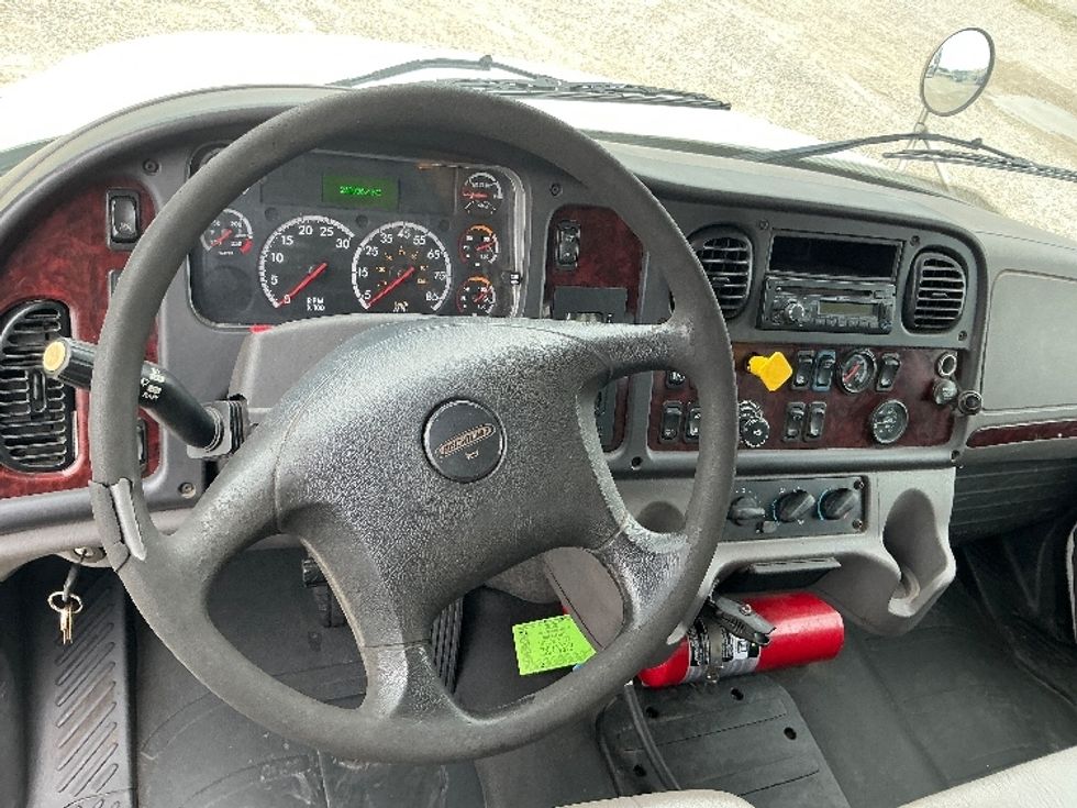 Flatbed Truck-Light and Medium Duty Trucks-Freightliner-2017-M2-Gulfport-MS-260,935\n\t\tmiles-$ 60,750 - Image 14