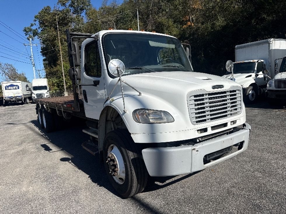 Flatbed Truck-Light and Medium Duty Trucks-Freightliner-2017-M2-Knoxville-TN-224,857\n\t\tmiles-$ 34,000 - Image 1