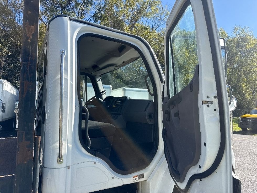 Flatbed Truck-Light and Medium Duty Trucks-Freightliner-2017-M2-Knoxville-TN-224,857\n\t\tmiles-$ 34,000 - Image 17