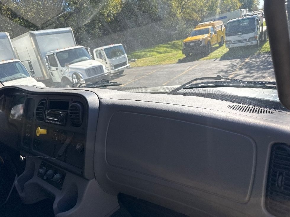 Flatbed Truck-Light and Medium Duty Trucks-Freightliner-2017-M2-Knoxville-TN-224,857\n\t\tmiles-$ 34,000 - Image 18