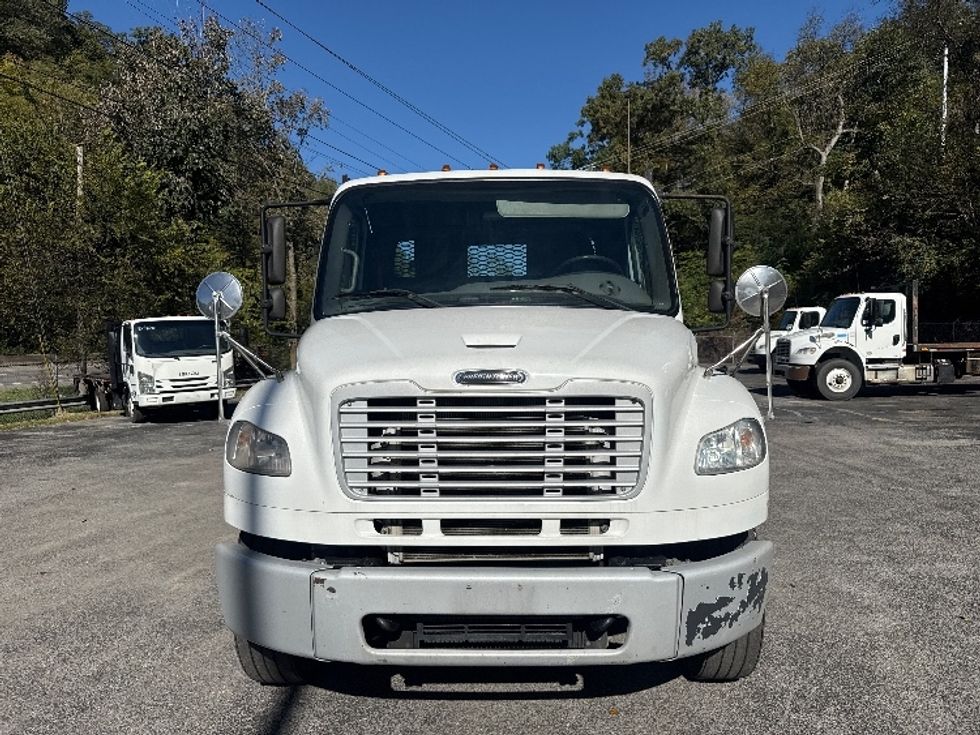 Flatbed Truck-Light and Medium Duty Trucks-Freightliner-2017-M2-Knoxville-TN-224,857\n\t\tmiles-$ 34,000 - Image 2