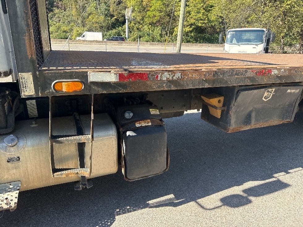 Flatbed Truck-Light and Medium Duty Trucks-Freightliner-2017-M2-Knoxville-TN-224,857\n\t\tmiles-$ 34,000 - Image 22