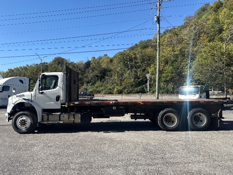 Flatbed Truck-Light and Medium Duty Trucks-Freightliner-2017-M2-Knoxville-TN-224,857\n\t\tmiles-$ 34,000 - Image 4