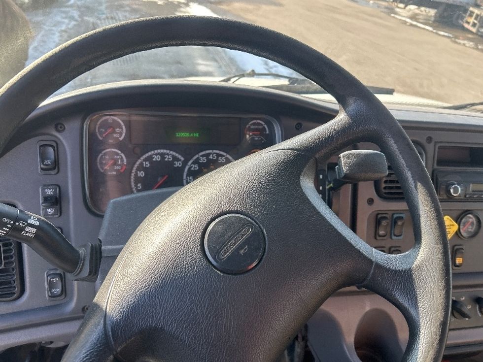 Flatbed Truck-Light and Medium Duty Trucks-Freightliner-2017-M2-Middlefield-OH-137,742\n\t\tmiles-$ 72,750 - Image 15