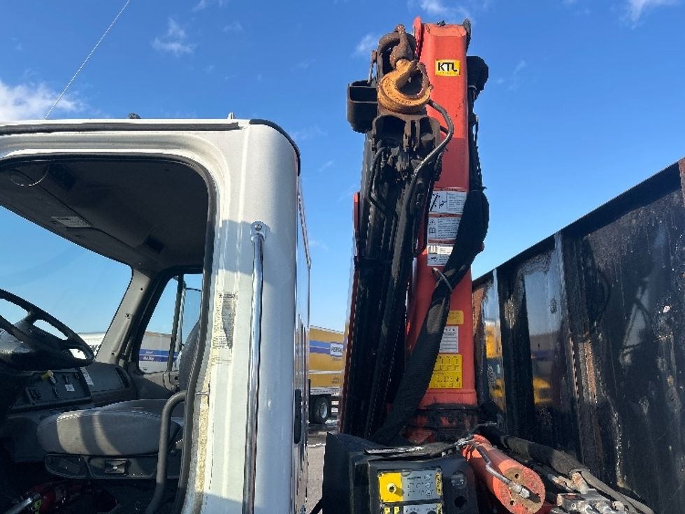 Flatbed Truck-Light and Medium Duty Trucks-Freightliner-2017-M2-Middlefield-OH-137,742\n\t\tmiles-$ 72,750 - Image 22