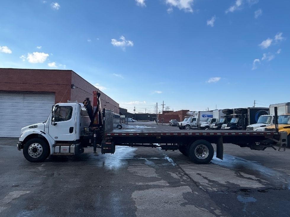Flatbed Truck-Light and Medium Duty Trucks-Freightliner-2017-M2-Middlefield-OH-137,742\n\t\tmiles-$ 72,750 - Image 4