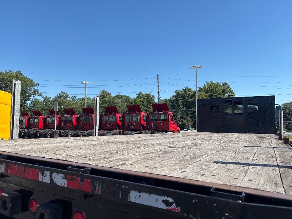 Flatbed Truck-Light and Medium Duty Trucks-Freightliner-2017-M2-Monmouth Junction-NJ-291,578\n\t\tmiles-$ 28,750 - Image 11