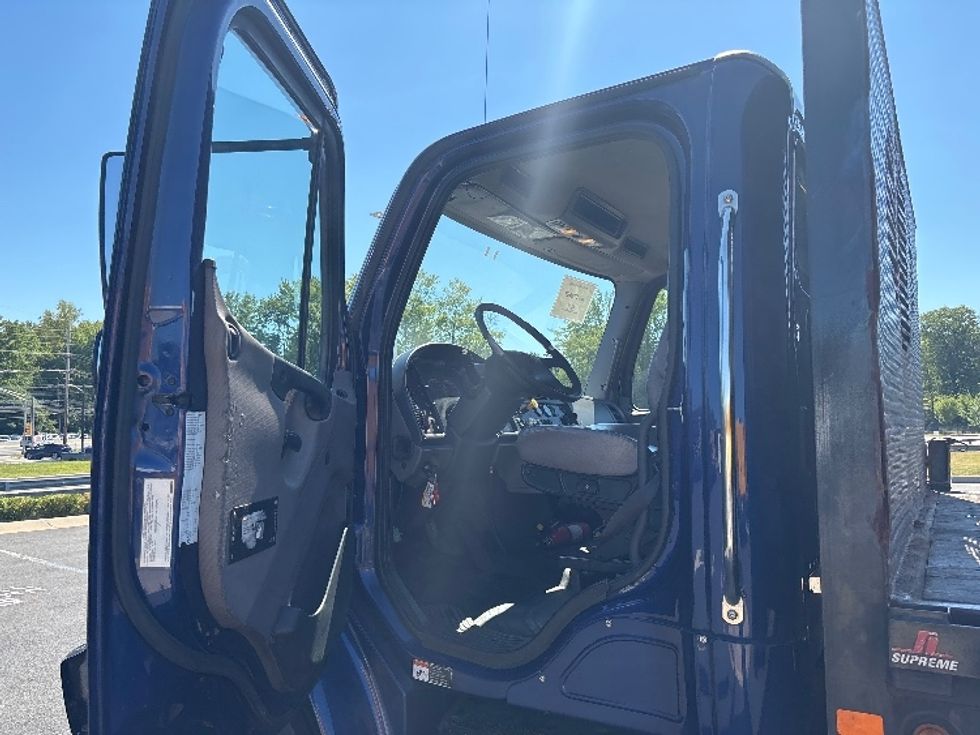 Flatbed Truck-Light and Medium Duty Trucks-Freightliner-2017-M2-Monmouth Junction-NJ-291,578\n\t\tmiles-$ 28,750 - Image 13