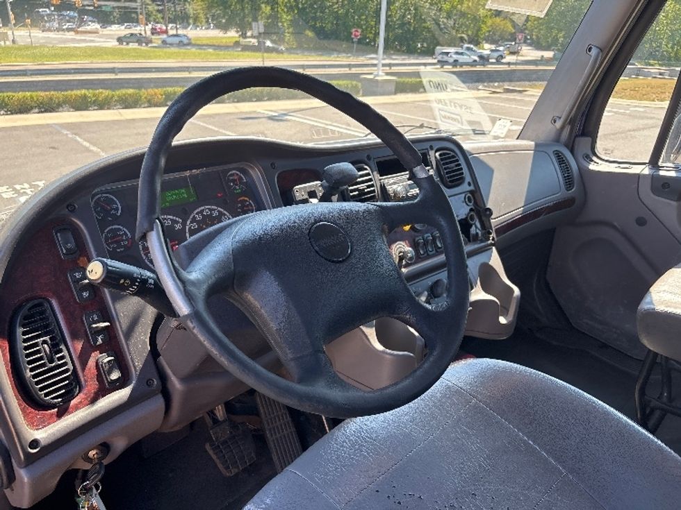 Flatbed Truck-Light and Medium Duty Trucks-Freightliner-2017-M2-Monmouth Junction-NJ-291,578\n\t\tmiles-$ 28,750 - Image 17