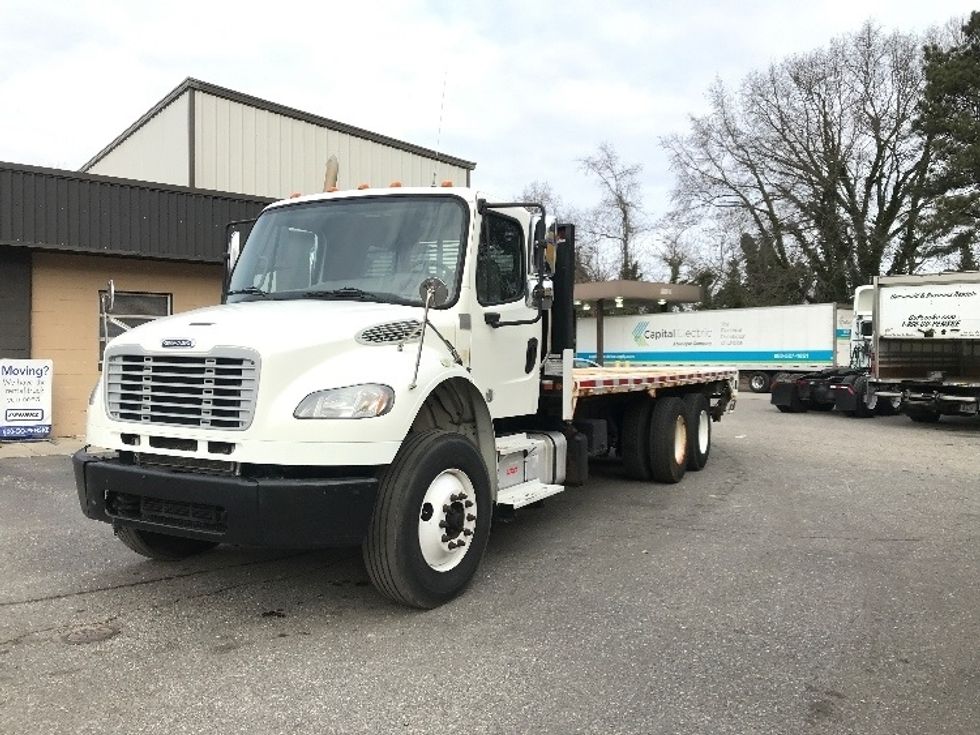 Flatbed Truck-Light and Medium Duty Trucks-Freightliner-2017-M2-Newport News-VA-191,384\n\t\tmiles-$ 67,750 - Image 1