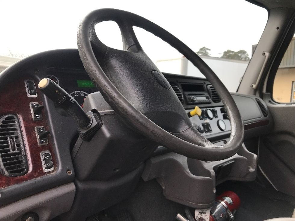 Flatbed Truck-Light and Medium Duty Trucks-Freightliner-2017-M2-Newport News-VA-191,384\n\t\tmiles-$ 67,750 - Image 16