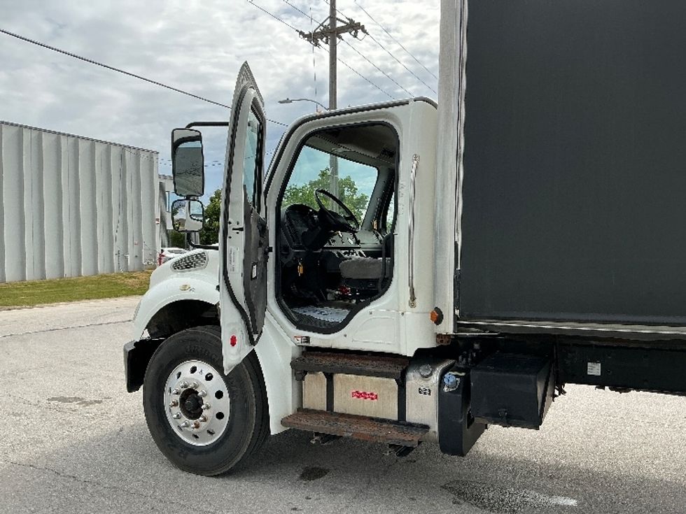 Flatbed Truck-Light and Medium Duty Trucks-Freightliner-2017-M2-Omaha-NE-71,829\n\t\tmiles-$ 55,750 - Image 16