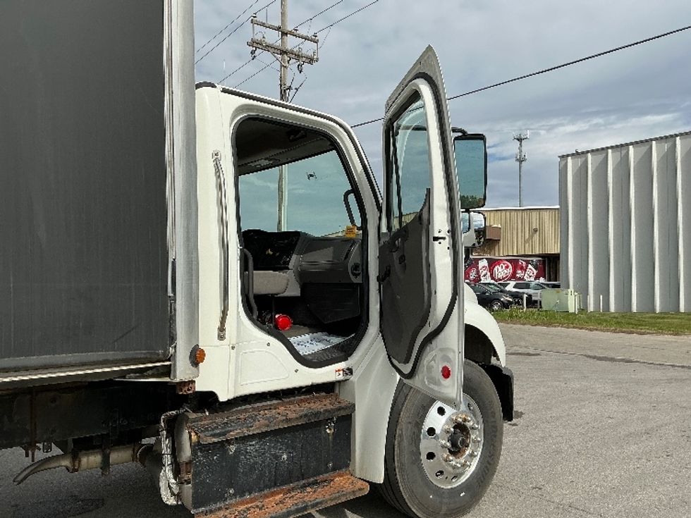 Flatbed Truck-Light and Medium Duty Trucks-Freightliner-2017-M2-Omaha-NE-71,829\n\t\tmiles-$ 55,750 - Image 20