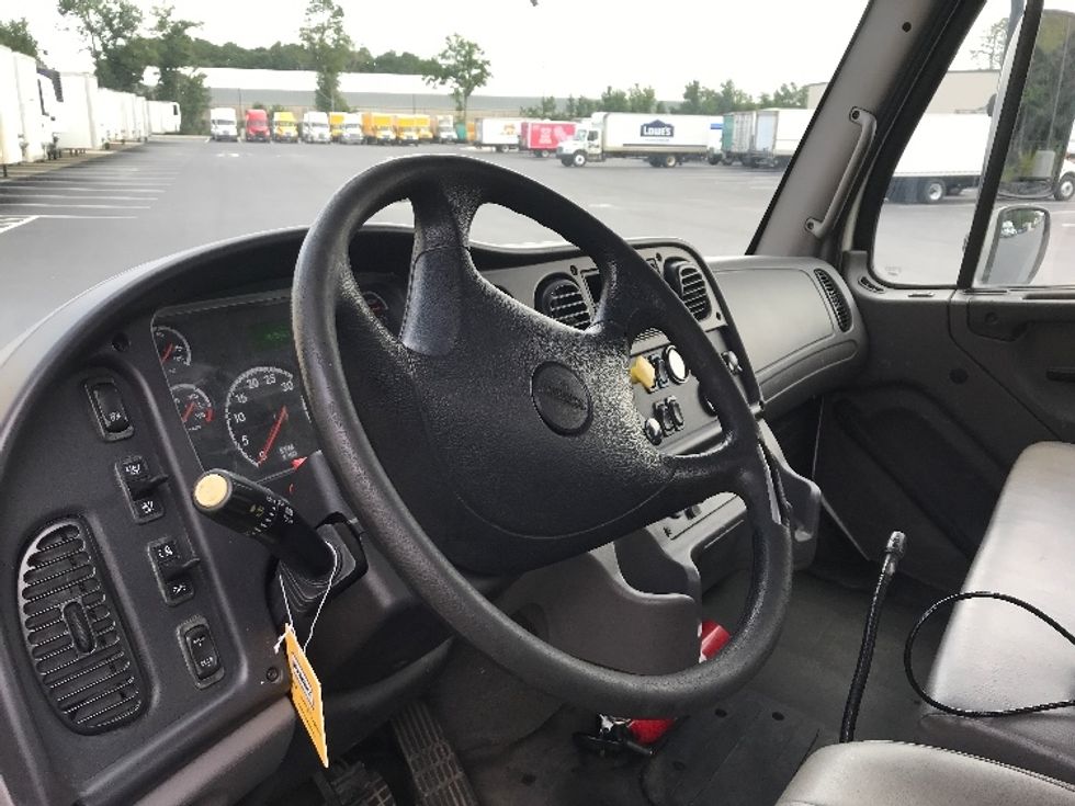 2017 Freightliner M2 106 Medium Duty photo 12
