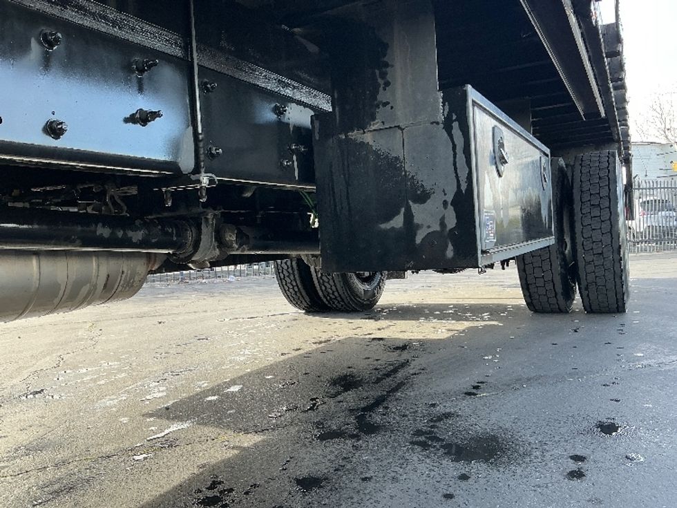 Flatbed Truck-Light and Medium Duty Trucks-Freightliner-2017-M2-Sacramento-CA-187,913\n\t\tmiles-$ 42,500 - Image 5