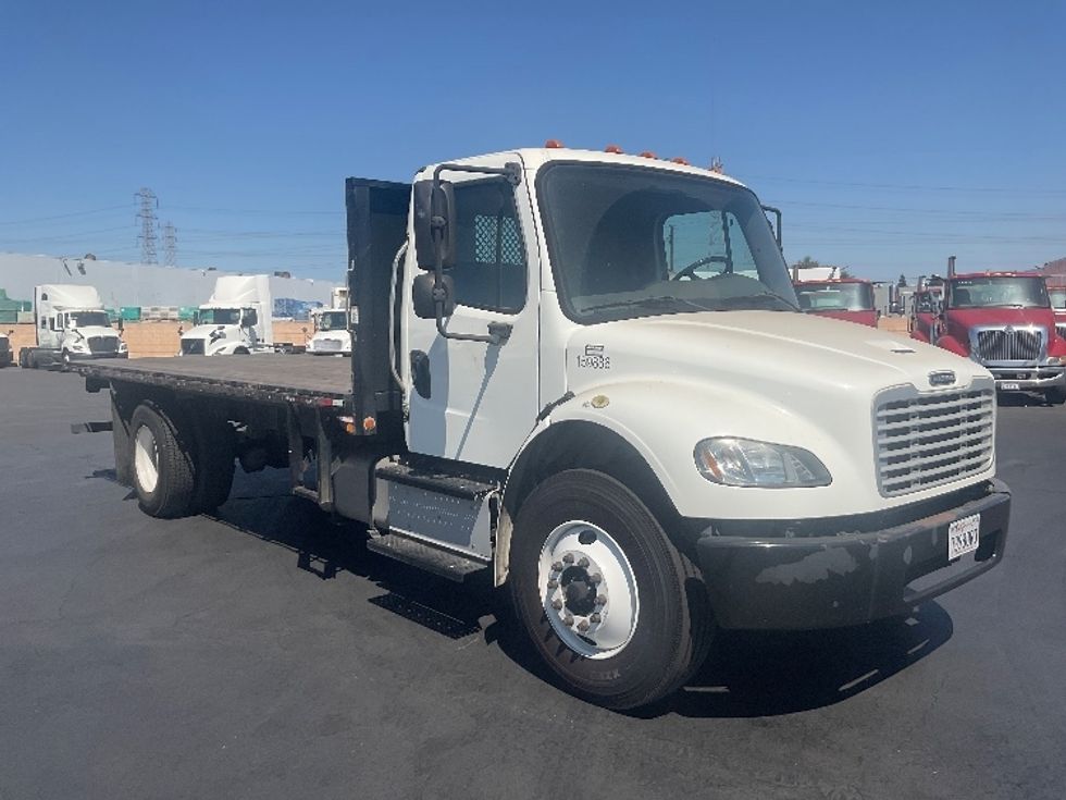 Flatbed Truck-Light and Medium Duty Trucks-Freightliner-2017-M2-Torrance-CA-112,606\n\t\tmiles-$ 48,750 - Image 1