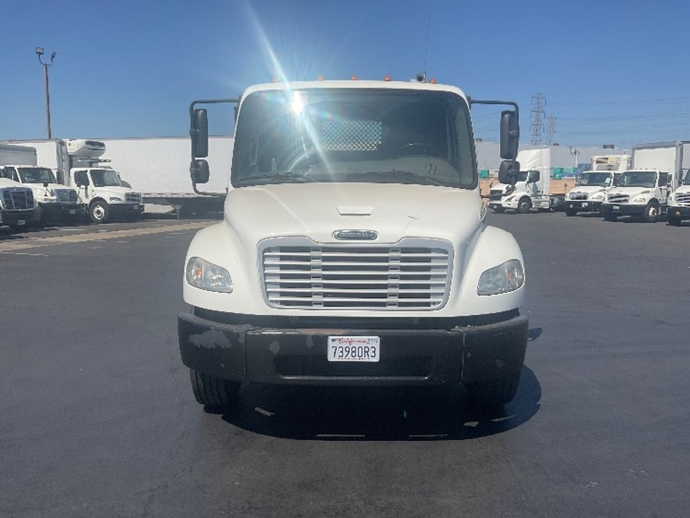 Flatbed Truck-Light and Medium Duty Trucks-Freightliner-2017-M2-Torrance-CA-112,606\n\t\tmiles-$ 48,750 - Image 2