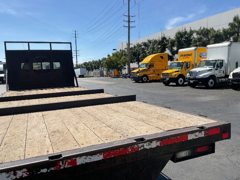 Flatbed Truck-Light and Medium Duty Trucks-Freightliner-2017-M2-Torrance-CA-180,820\n\t\tmiles-$ 41,500 - Image 10