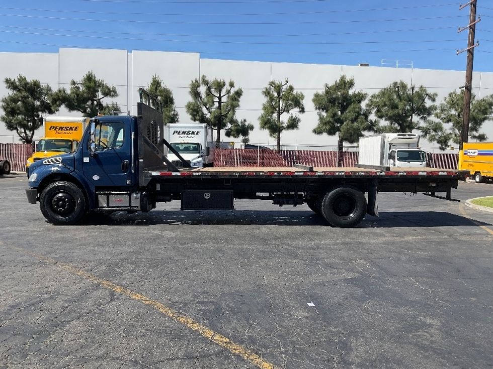 Flatbed Truck-Light and Medium Duty Trucks-Freightliner-2017-M2-Torrance-CA-180,820\n\t\tmiles-$ 41,500 - Image 4