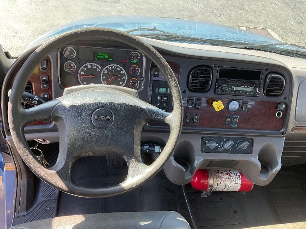 Flatbed Truck-Light and Medium Duty Trucks-Freightliner-2017-M2-Torrance-CA-183,408\n\t\tmiles-$ 40,250 - Image 17