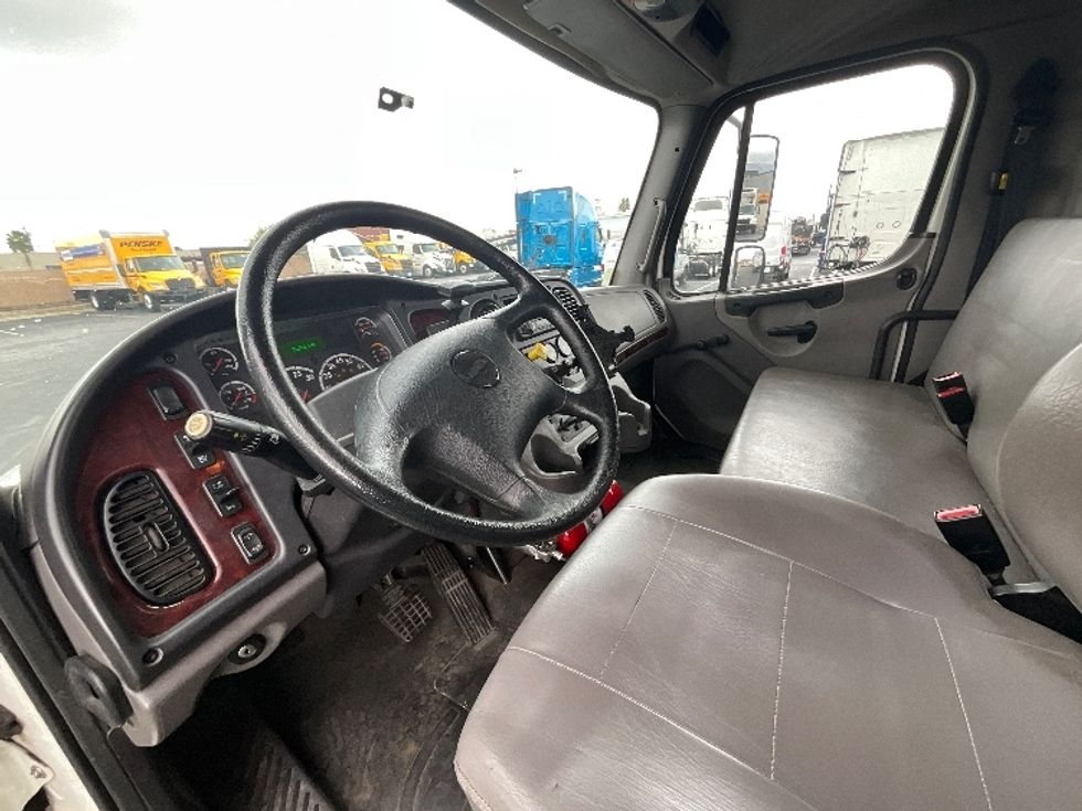 Flatbed Truck-Light and Medium Duty Trucks-Freightliner-2017-M2-Torrance-CA-312,353\n\t\tmiles-$ 27,000 - Image 14