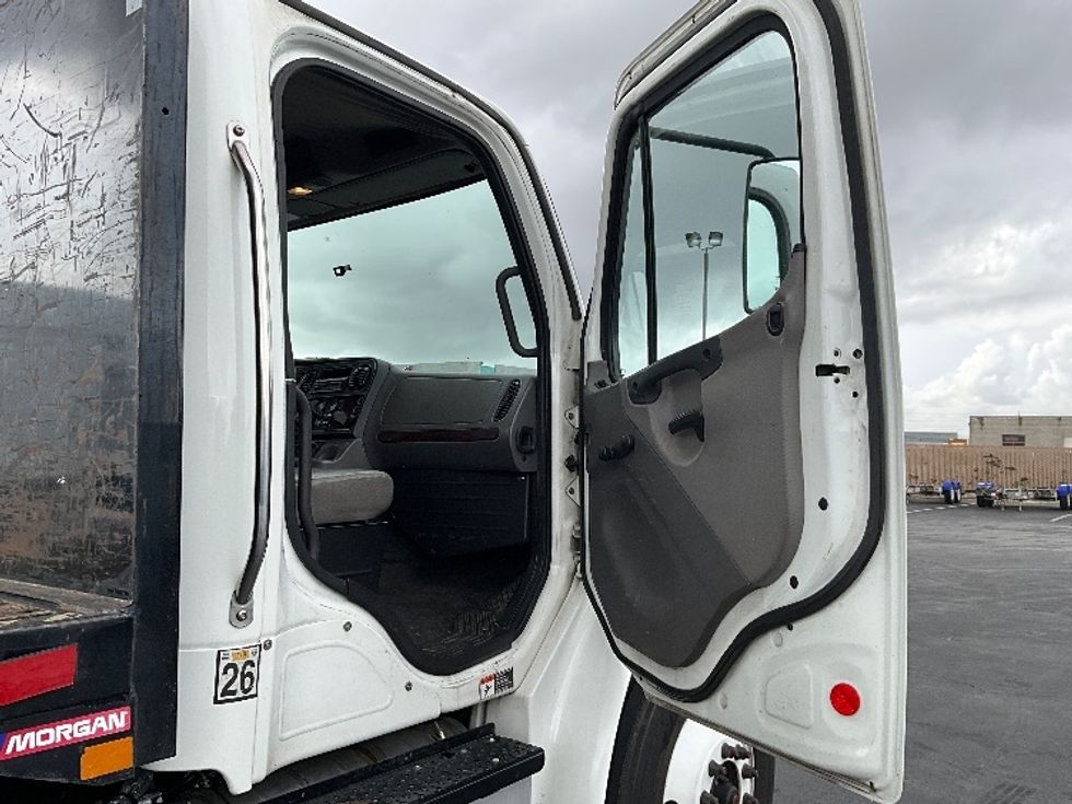 Flatbed Truck-Light and Medium Duty Trucks-Freightliner-2017-M2-Torrance-CA-312,353\n\t\tmiles-$ 27,000 - Image 17