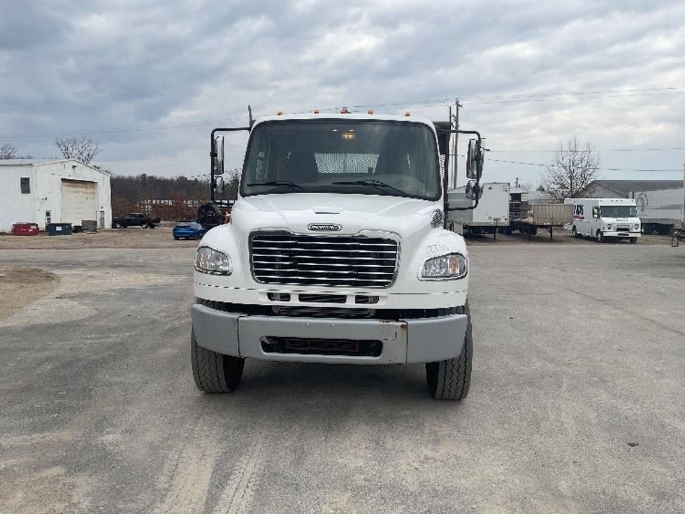 Flatbed Truck-Light and Medium Duty Trucks-Freightliner-2017-M2-Traverse City-MI-199,839\n\t\tmiles-$ 60,500 - Image 2