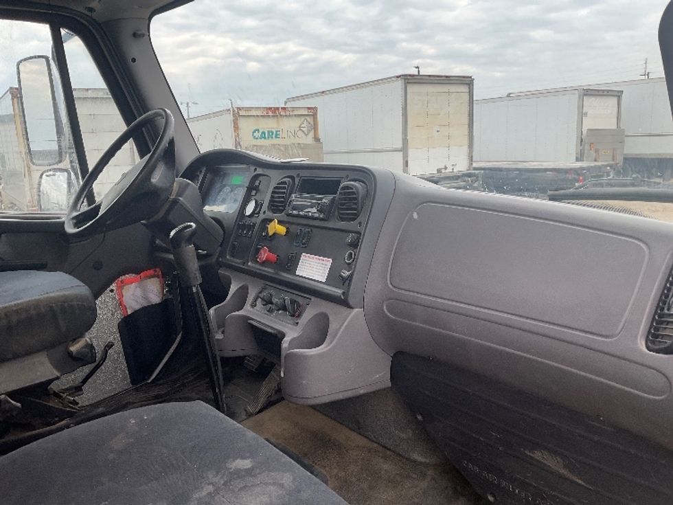 Flatbed Truck-Light and Medium Duty Trucks-Freightliner-2017-M2-Traverse City-MI-199,839\n\t\tmiles-$ 60,500 - Image 21