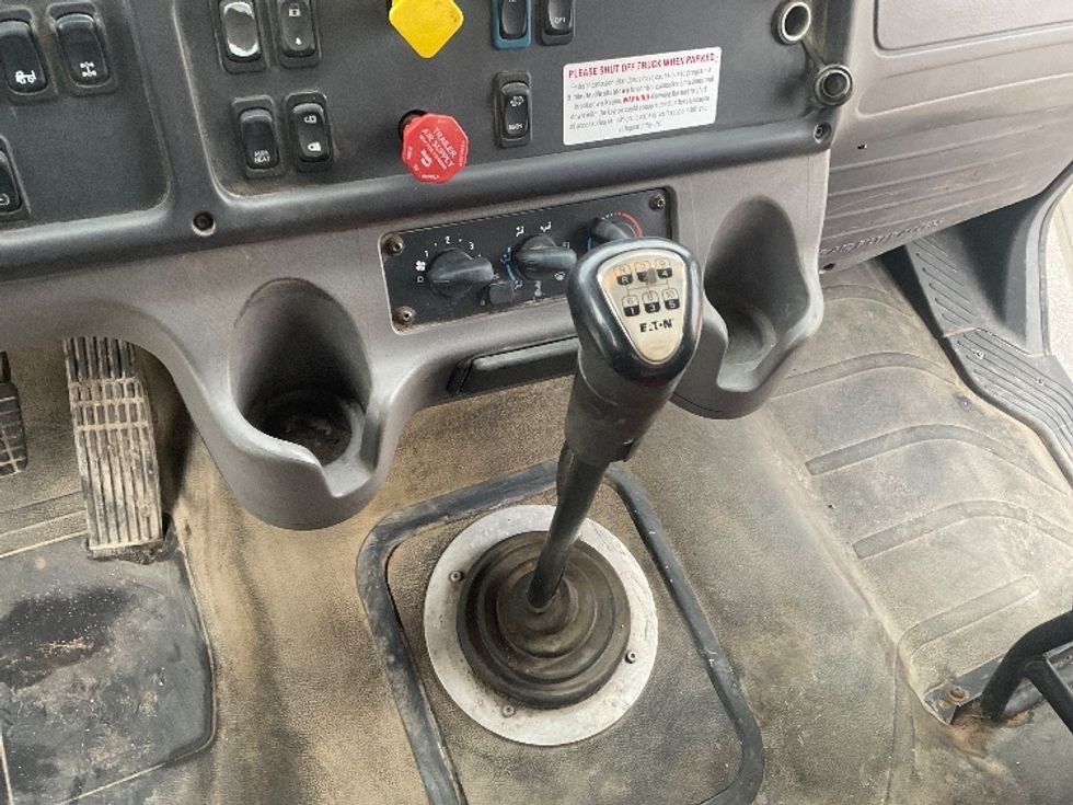 Flatbed Truck-Light and Medium Duty Trucks-Freightliner-2017-M2-Traverse City-MI-199,839\n\t\tmiles-$ 60,500 - Image 25