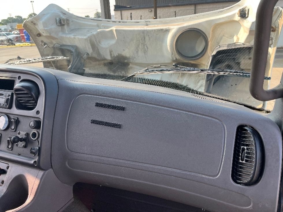 Flatbed Truck-Light and Medium Duty Trucks-Freightliner-2017-M2-Warren-MI-178,482\n\t\tmiles-$ 42,250 - Image 18