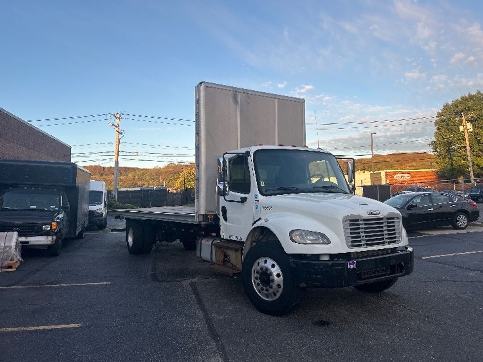Flatbed Truck-Light and Medium Duty Trucks-Freightliner-2017-M2-West Babylon-NY-379,212\n\t\tmiles-$ 19,000 - Image 1