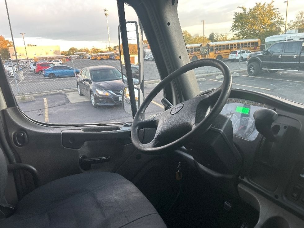 Flatbed Truck-Light and Medium Duty Trucks-Freightliner-2017-M2-West Babylon-NY-379,212\n\t\tmiles-$ 19,000 - Image 19