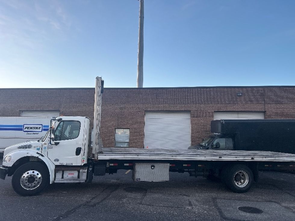 Flatbed Truck-Light and Medium Duty Trucks-Freightliner-2017-M2-West Babylon-NY-379,212\n\t\tmiles-$ 19,000 - Image 4