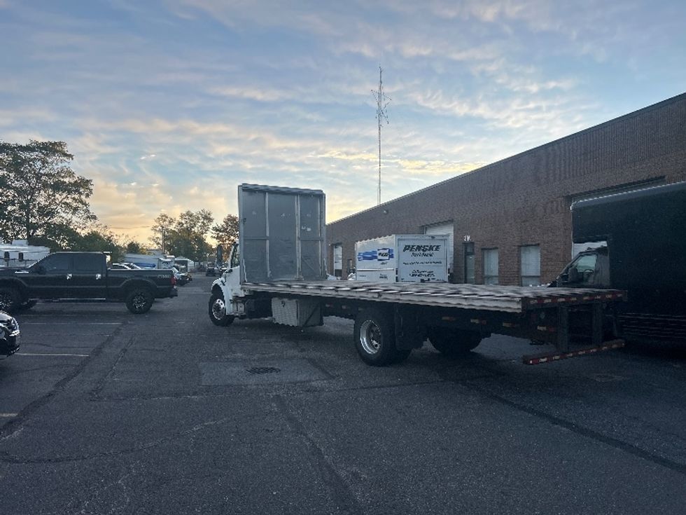 Flatbed Truck-Light and Medium Duty Trucks-Freightliner-2017-M2-West Babylon-NY-379,212\n\t\tmiles-$ 19,000 - Image 6
