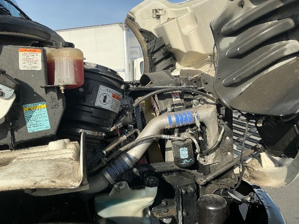 Flatbed Truck-Light and Medium Duty Trucks-Freightliner-2017-M2-West Sacramento-CA-145,154\n\t\tmiles-$ 43,000 - Image 17