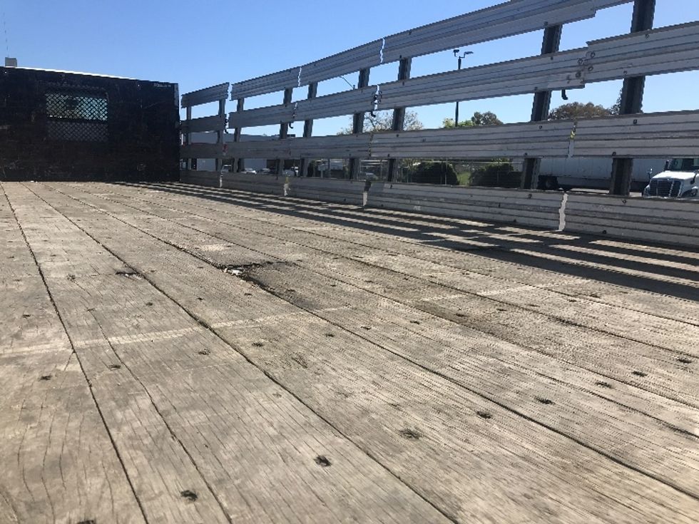 Flatbed Truck-Light and Medium Duty Trucks-Freightliner-2017-M2-West Sacramento-CA-175,699\n\t\tmiles-$ 43,500 - Image 12