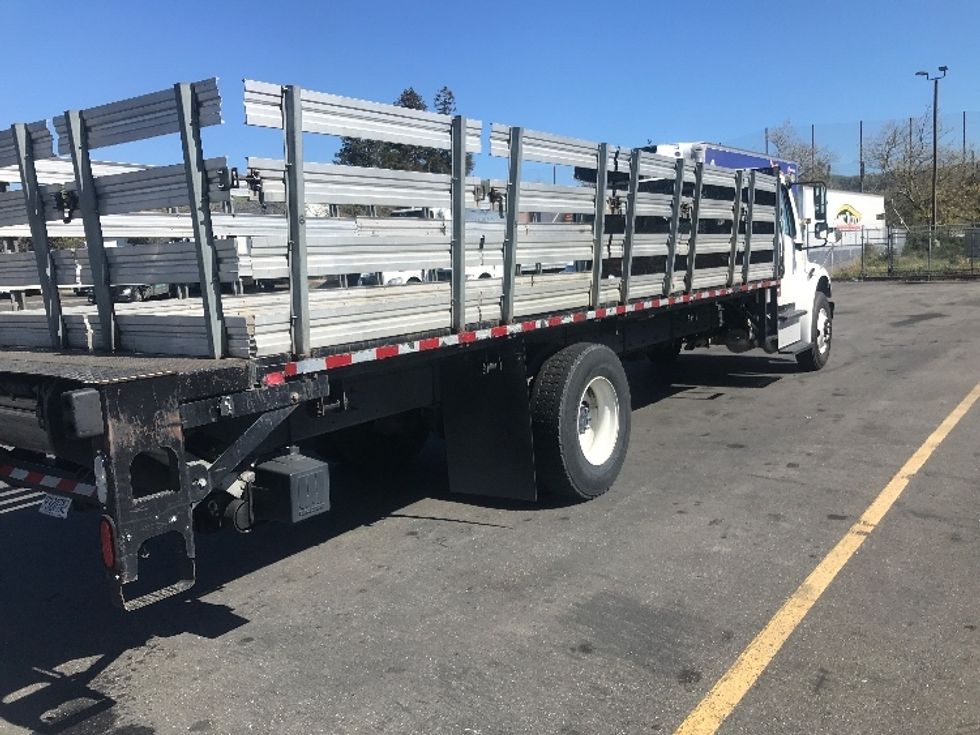 Flatbed Truck-Light and Medium Duty Trucks-Freightliner-2017-M2-West Sacramento-CA-175,699\n\t\tmiles-$ 43,500 - Image 13